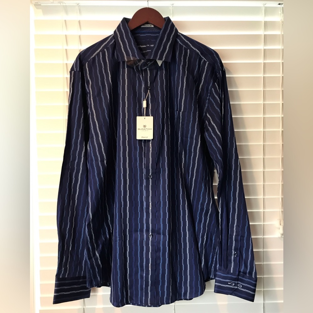 NWT. Men’s long-sleeve Bugatchi button down shirt. Size XXL. Shaped fit.